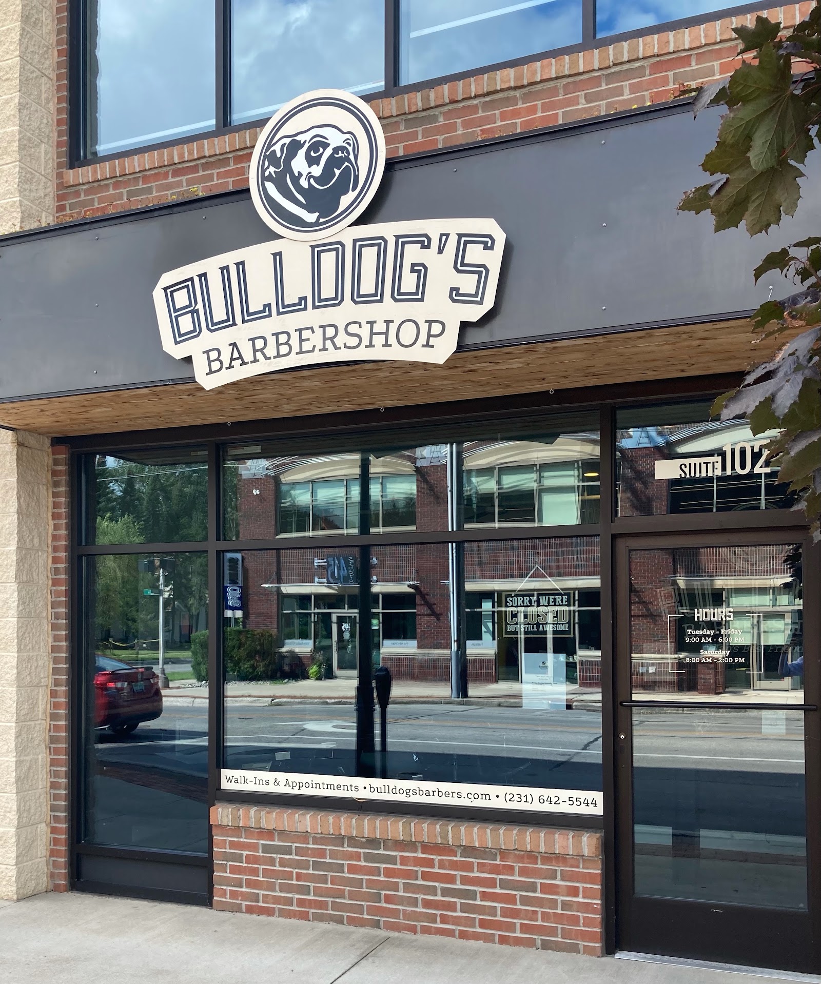 Bulldog's Barbershop — photo