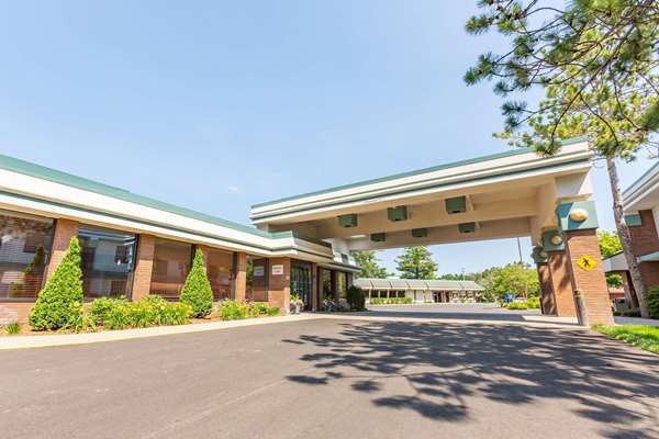 Country Inn & Suites by Radisson, Traverse City, MI in Traverse City
