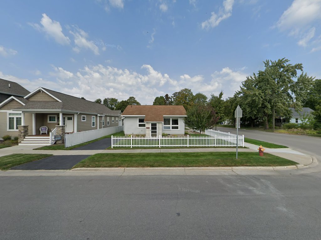 Lesley's Outdoor Maintenance Company in Traverse City