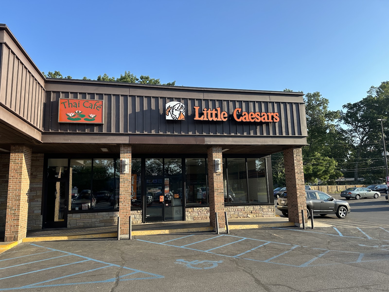 Little Caesars Pizza — photo