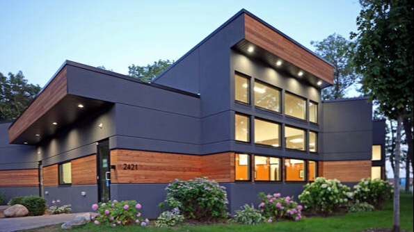 Oakwood Veterinary Hospital — photo