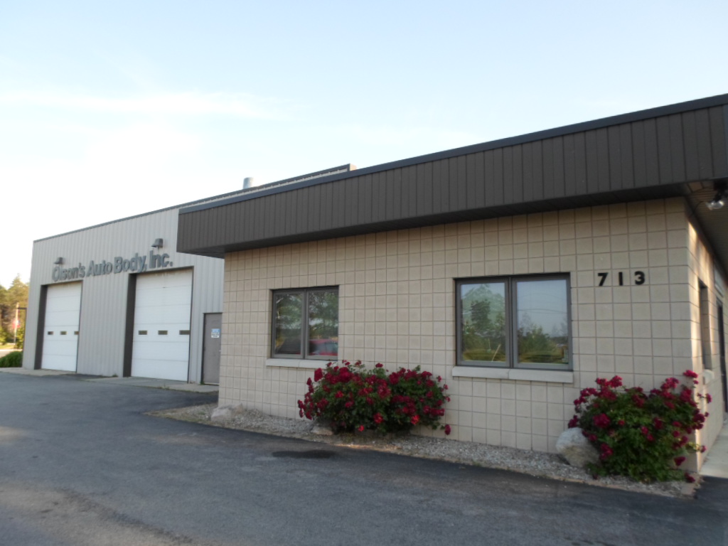 Olson's Auto Body — photo